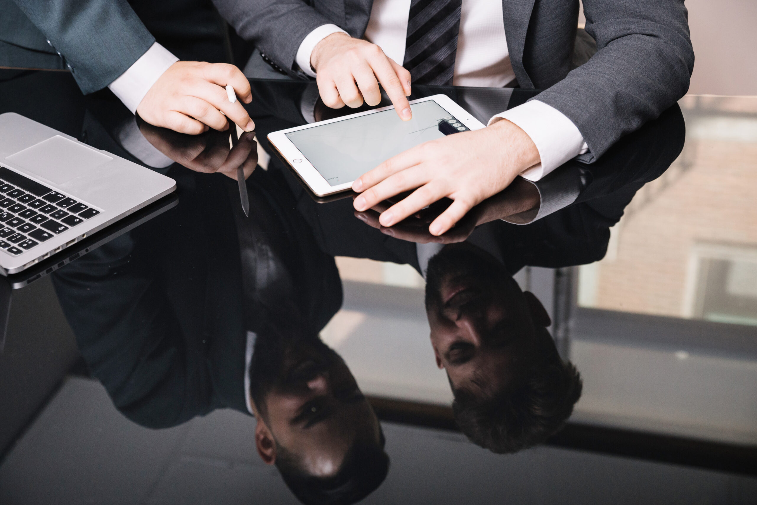 boss employee using tablet